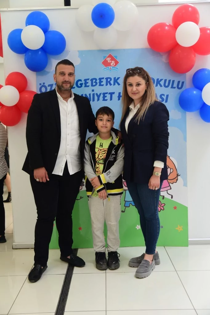 Egeberk'te mezuniyet coşkusu