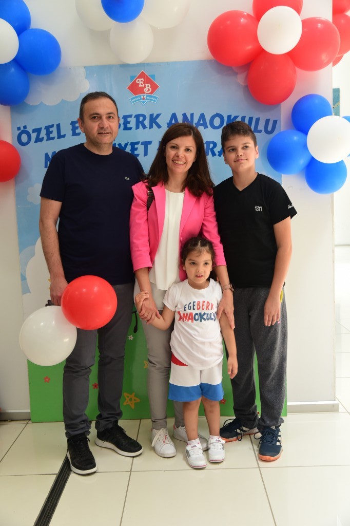 Egeberk'te mezuniyet coşkusu