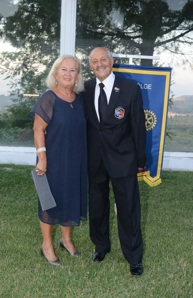 Mudanya Rotary'de yeni dönem  Mudanya Rotary'de  devir teslim heyecanı