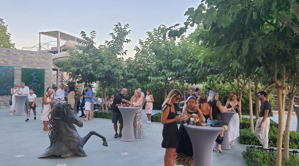 Bursalı ressam Nazlı Sakder karma sergide yer aldı