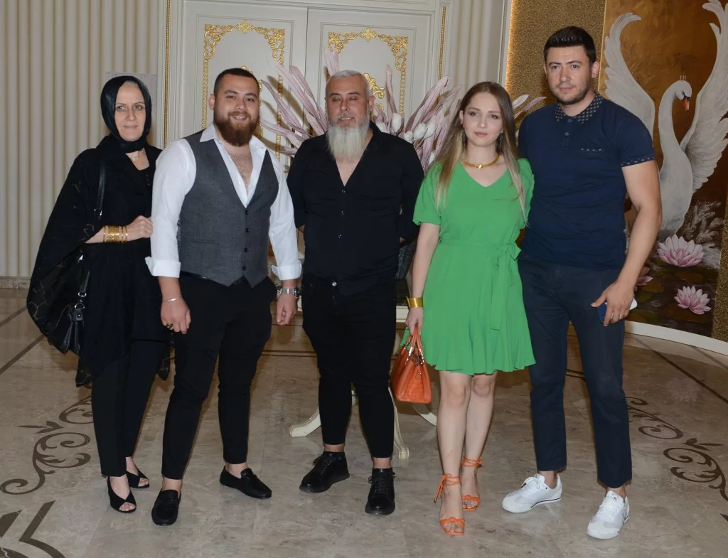 Mutluluk dolu gece  İmran Özger ve Batuhan Acar