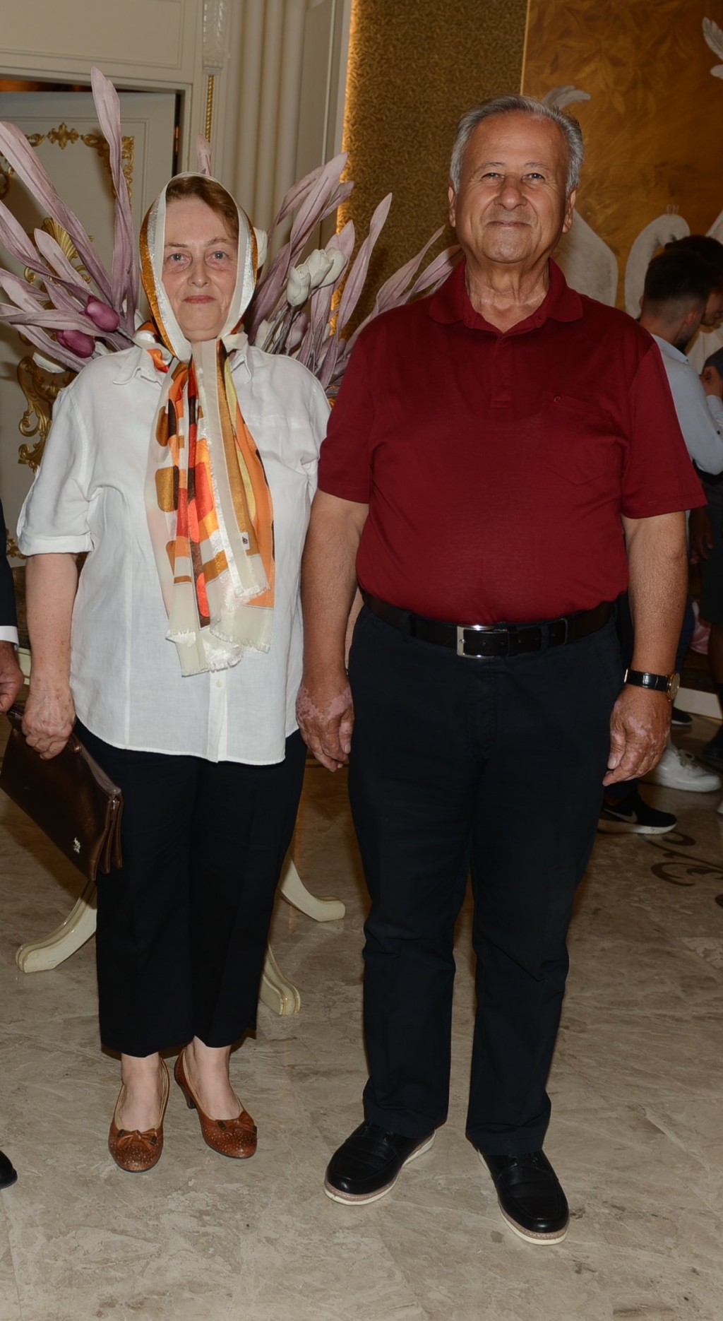 Mutluluk dolu gece  İmran Özger ve Batuhan Acar