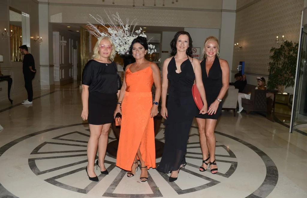 Emrah Efe onuruna görkemli gece