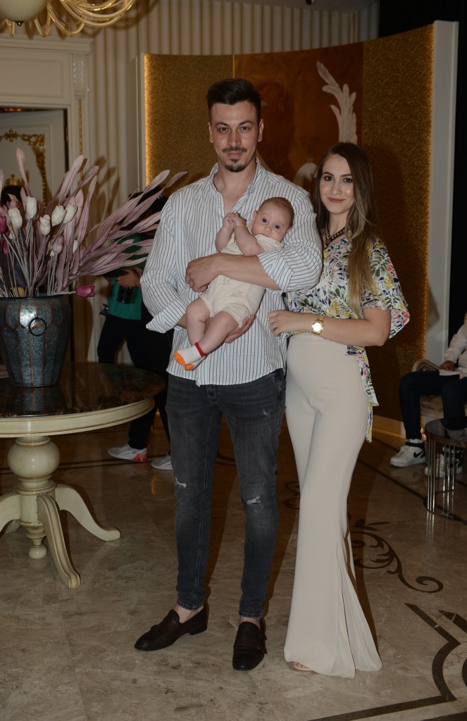 Mutluluk dolu gece  İmran Özger ve Batuhan Acar