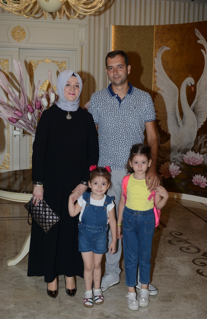 Mutluluk dolu gece  İmran Özger ve Batuhan Acar