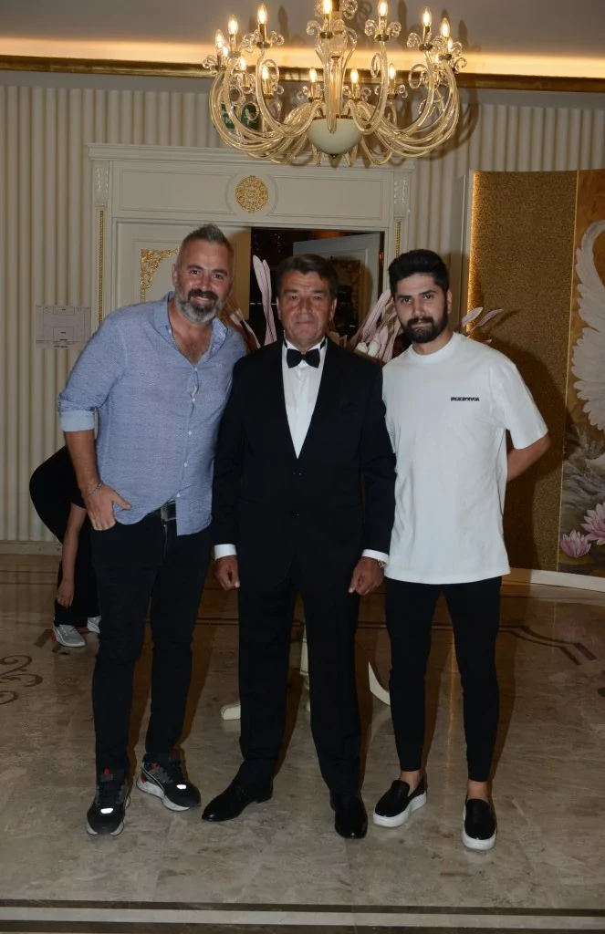 Mutluluk dolu gece  İmran Özger ve Batuhan Acar