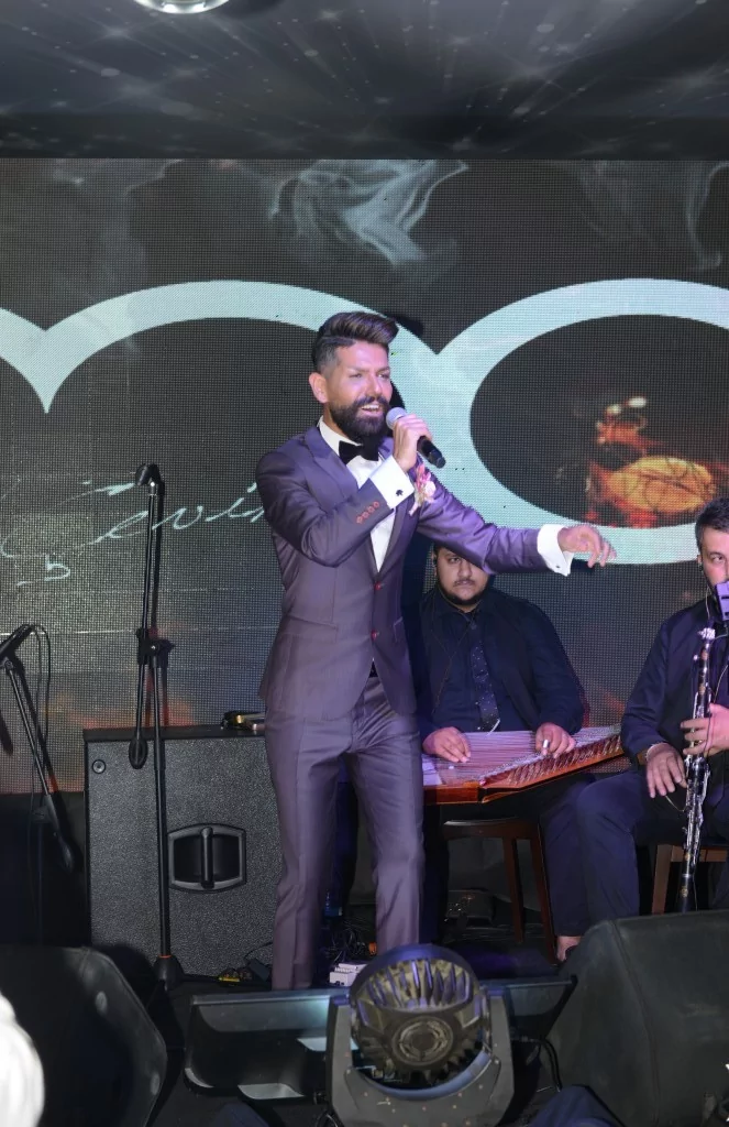 Mutluluk dolu gece  İmran Özger ve Batuhan Acar