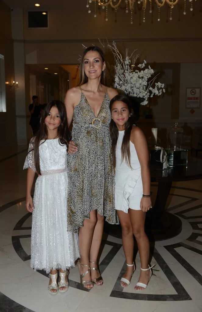 Emrah Efe onuruna görkemli gece