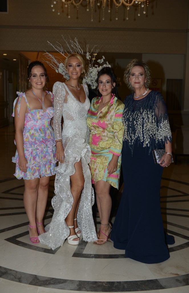 Emrah Efe onuruna görkemli gece