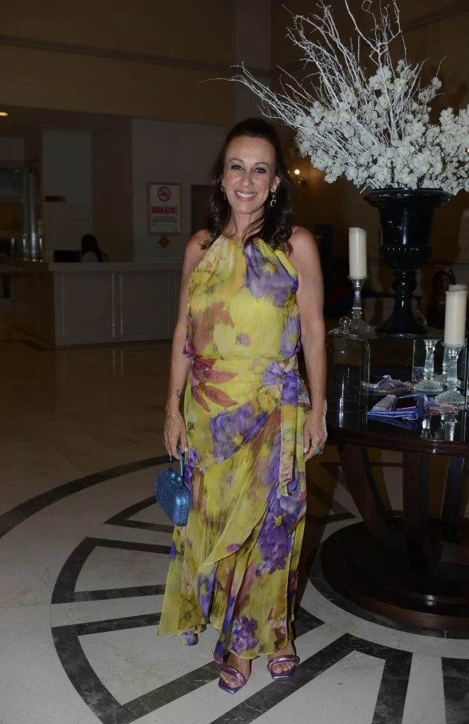 Emrah Efe onuruna görkemli gece