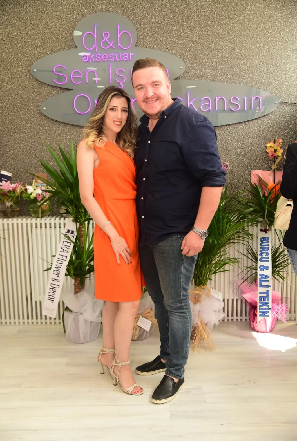 DB Aksesuar'dan ışıltılı açılış