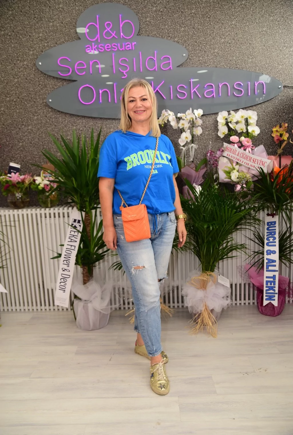 DB Aksesuar'dan ışıltılı açılış