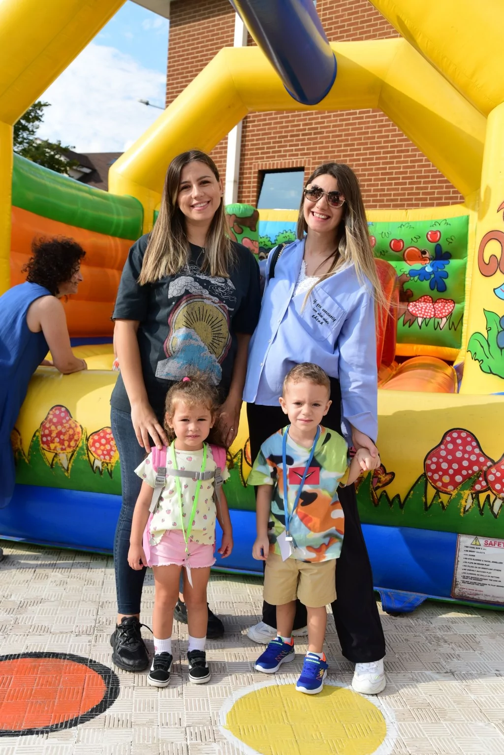 Egeberk'te ders zili çaldı... Miniklerden okula eğlenceli merhaba