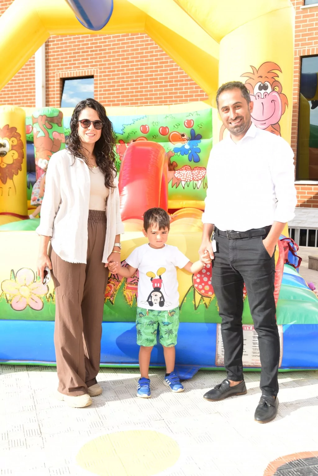 Egeberk'te ders zili çaldı... Miniklerden okula eğlenceli merhaba