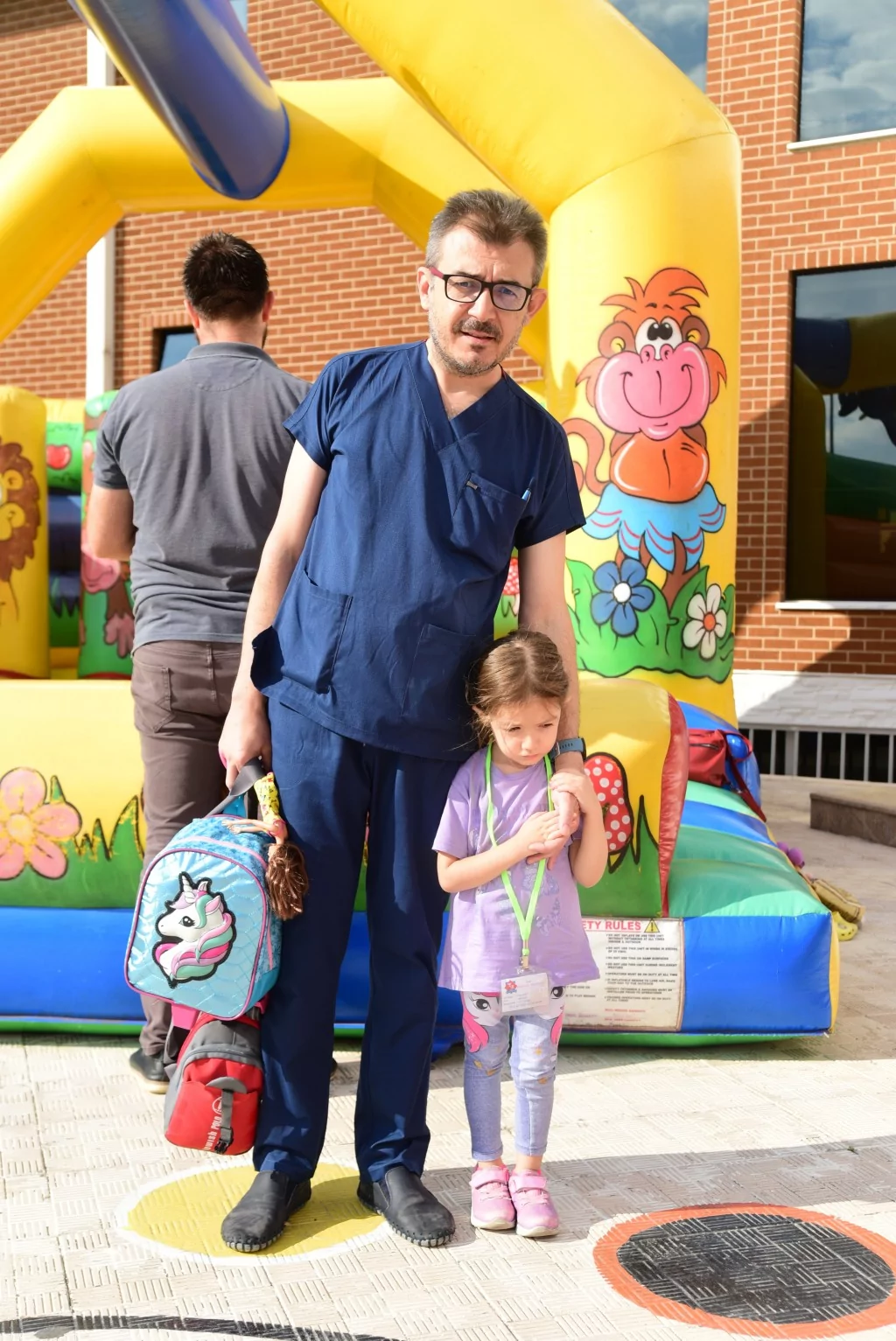 Egeberk'te ders zili çaldı... Miniklerden okula eğlenceli merhaba