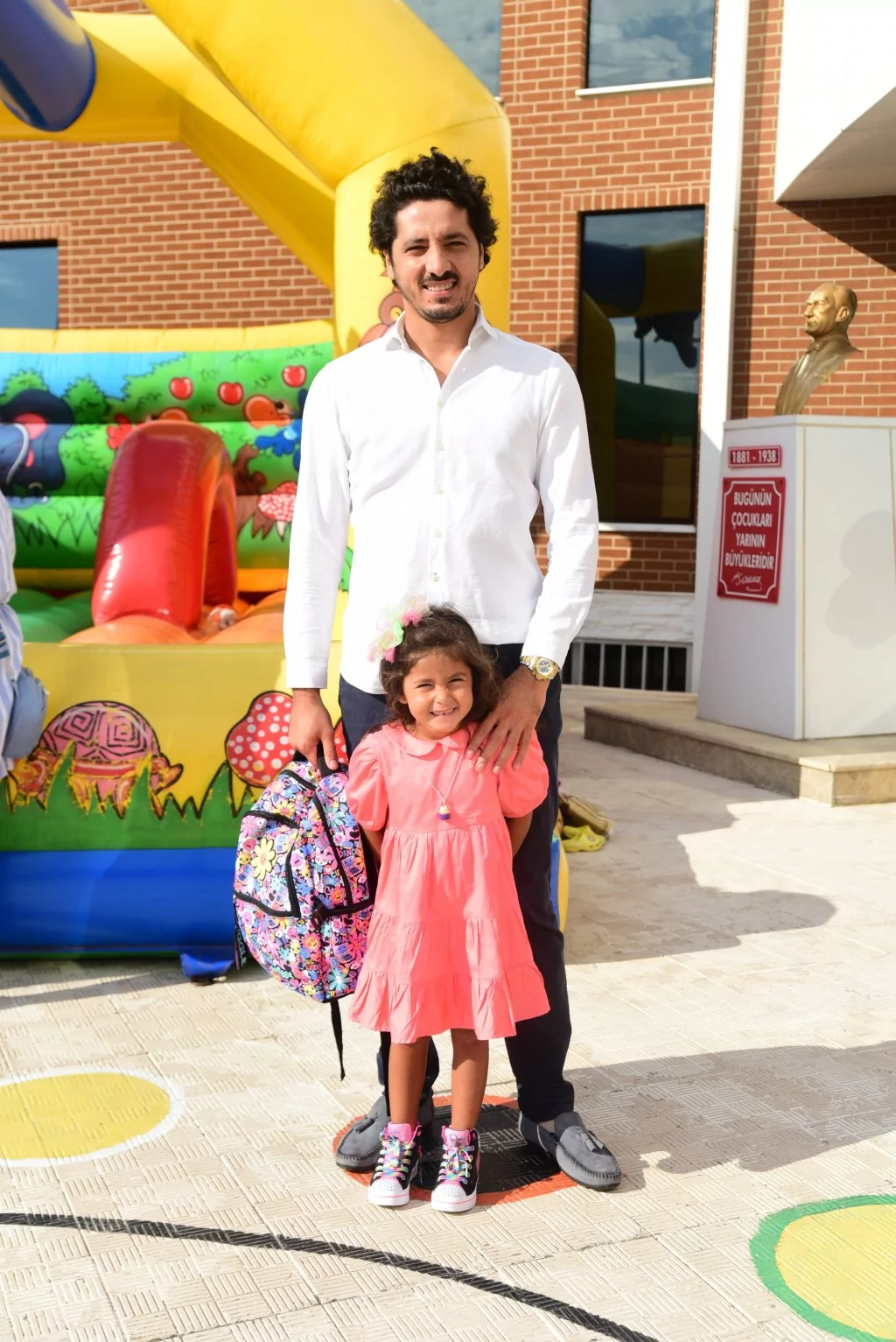 Egeberk'te ders zili çaldı... Miniklerden okula eğlenceli merhaba