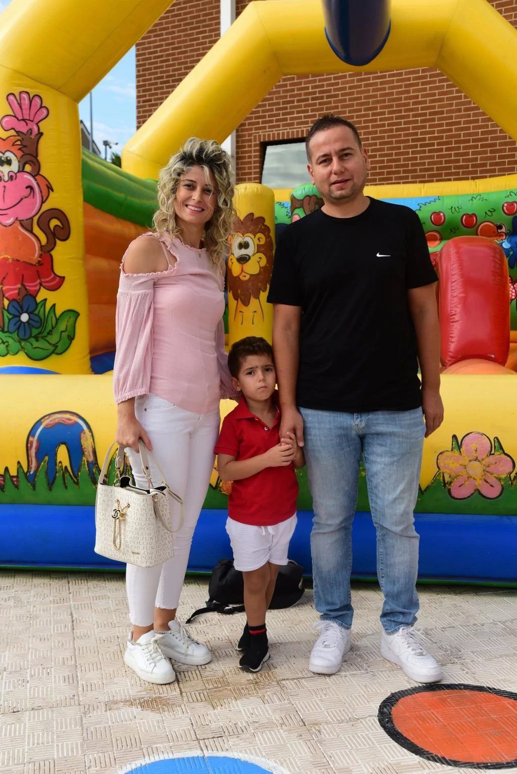 Egeberk'te ders zili çaldı... Miniklerden okula eğlenceli merhaba