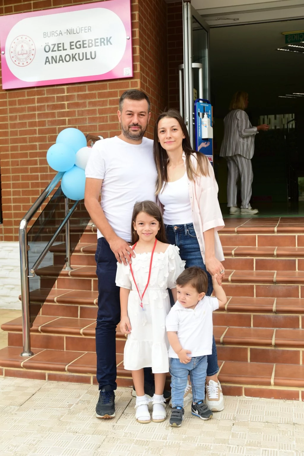 Egeberk'te ders zili çaldı... Miniklerden okula eğlenceli merhaba