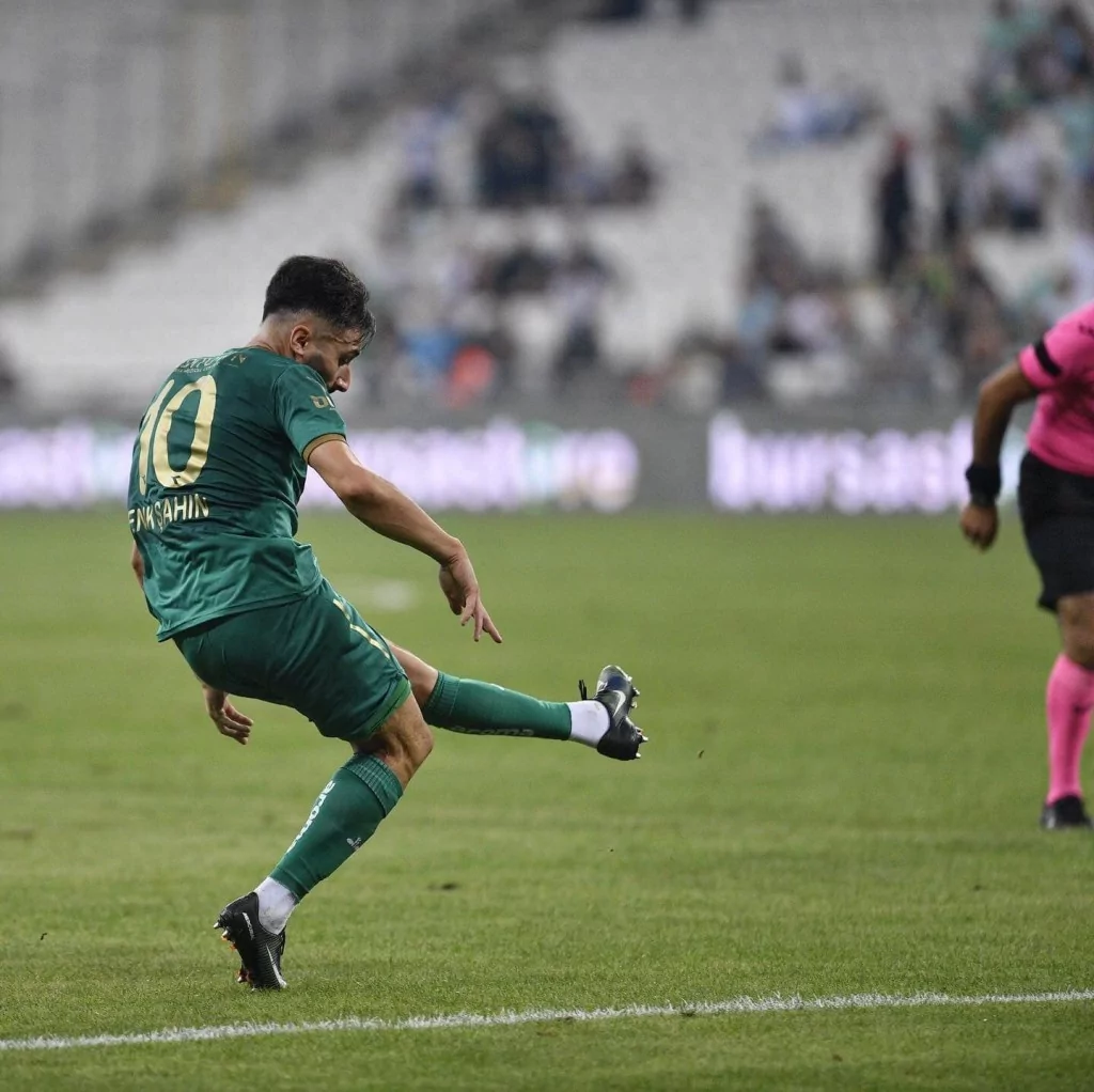 Bursaspor-Batman Petrol Spor maçının fotoğraflı hikayesi