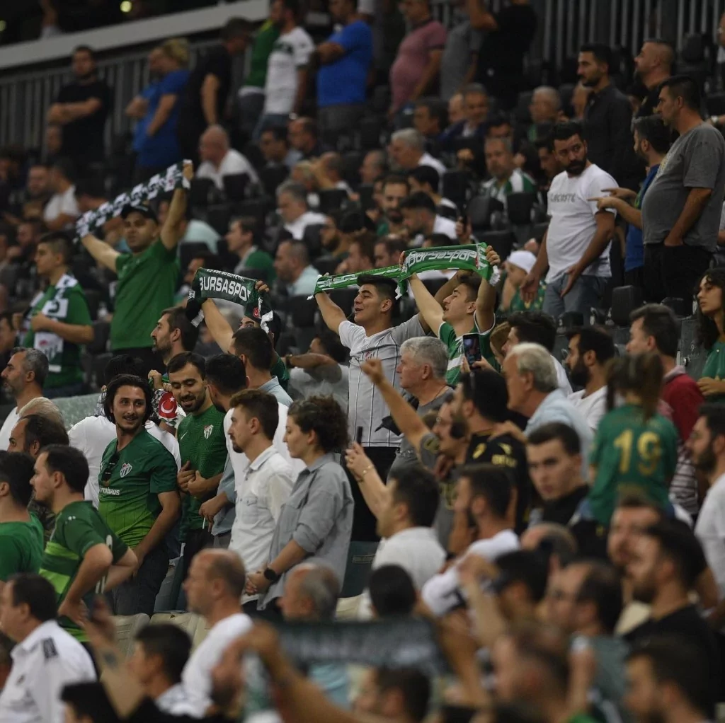 Bursaspor-Batman Petrol Spor maçının fotoğraflı hikayesi