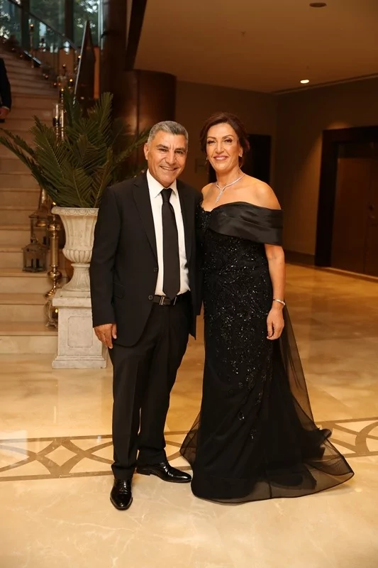 Dokuz şahitli nikah! Balayı Maldivler'de