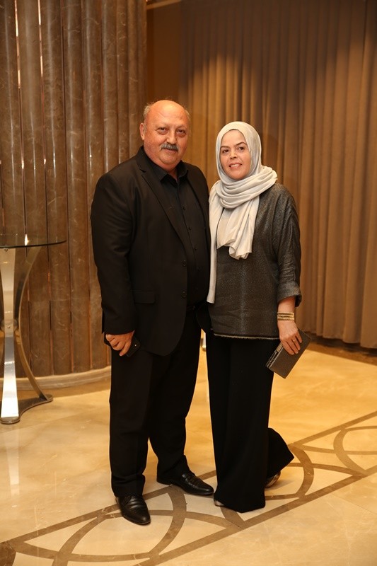 Dokuz şahitli nikah! Balayı Maldivler'de