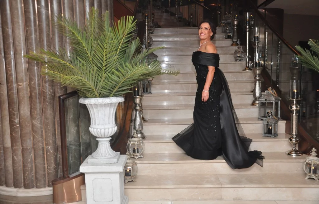 Dokuz şahitli nikah! Balayı Maldivler'de