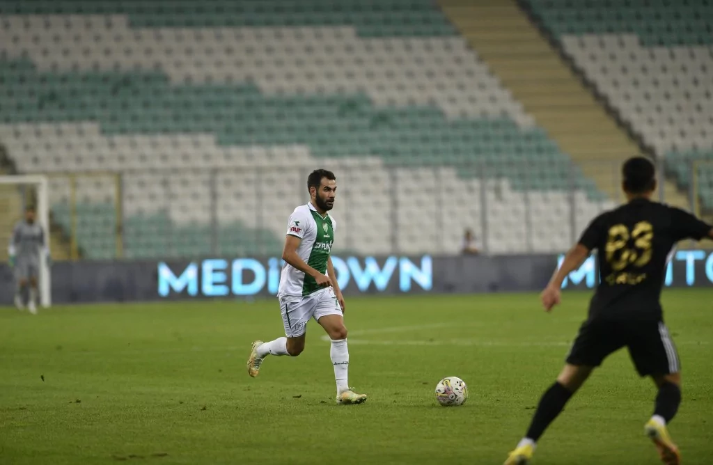 Bursaspor Esenler Erokspor maçının fotoğraflı hikayesi
