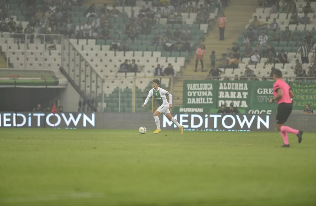 Bursaspor Esenler Erokspor maçının fotoğraflı hikayesi