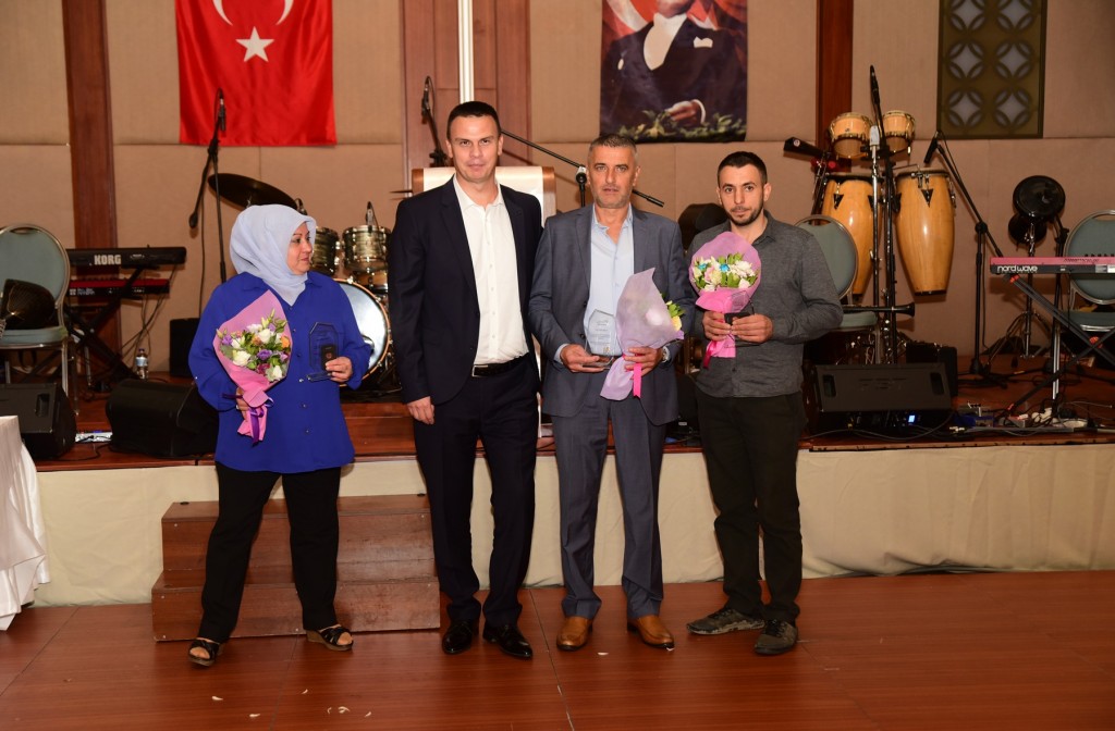 İnova Otomotiv'den 15. yıla görkemli kutlama