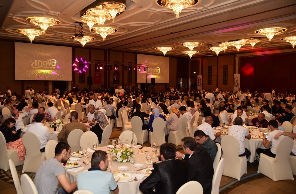 İnova Otomotiv'den 15. yıla görkemli kutlama