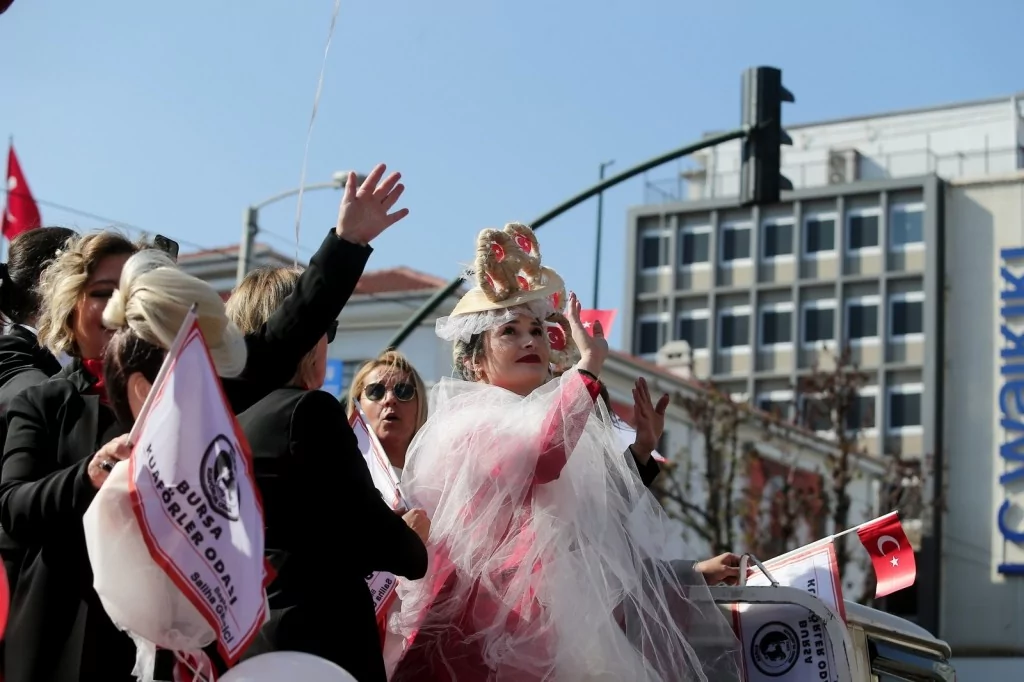 Cumhuriyet'in 99. yılı Bursa'da coşkuyla kutlandı