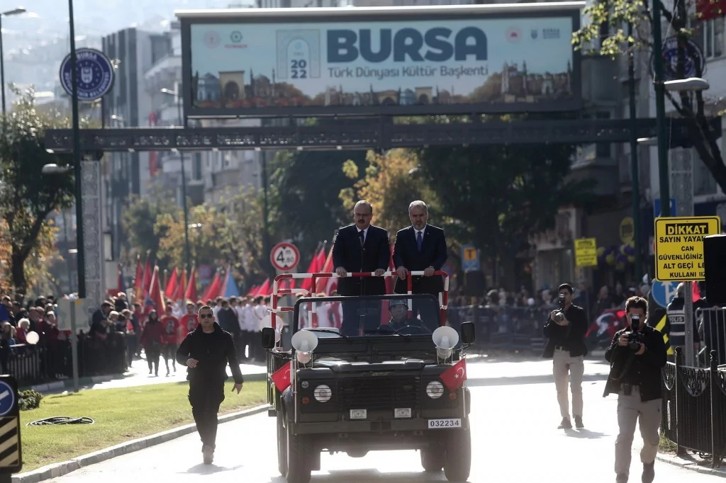 Cumhuriyet'in 99. yılı Bursa'da coşkuyla kutlandı