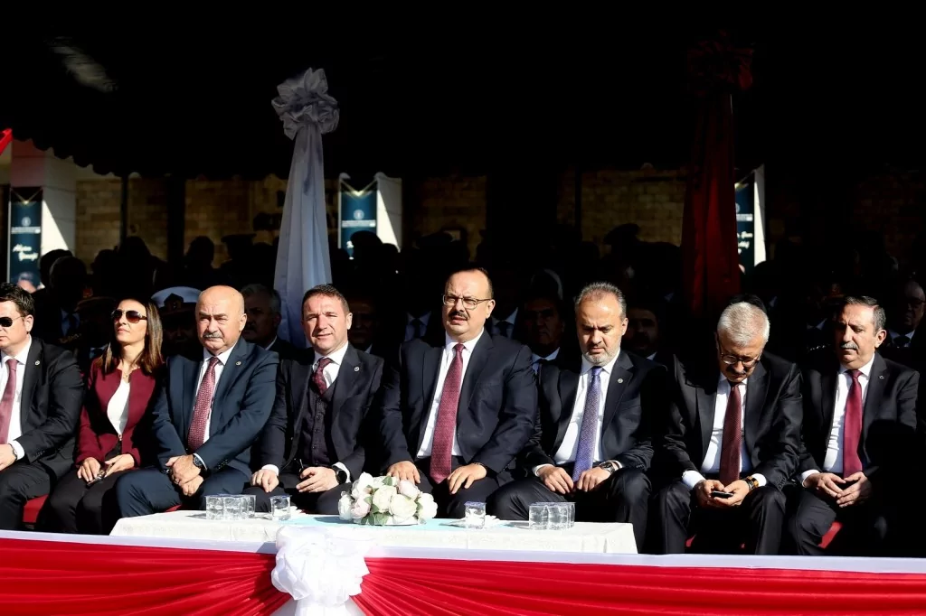 Cumhuriyet'in 99. yılı Bursa'da coşkuyla kutlandı