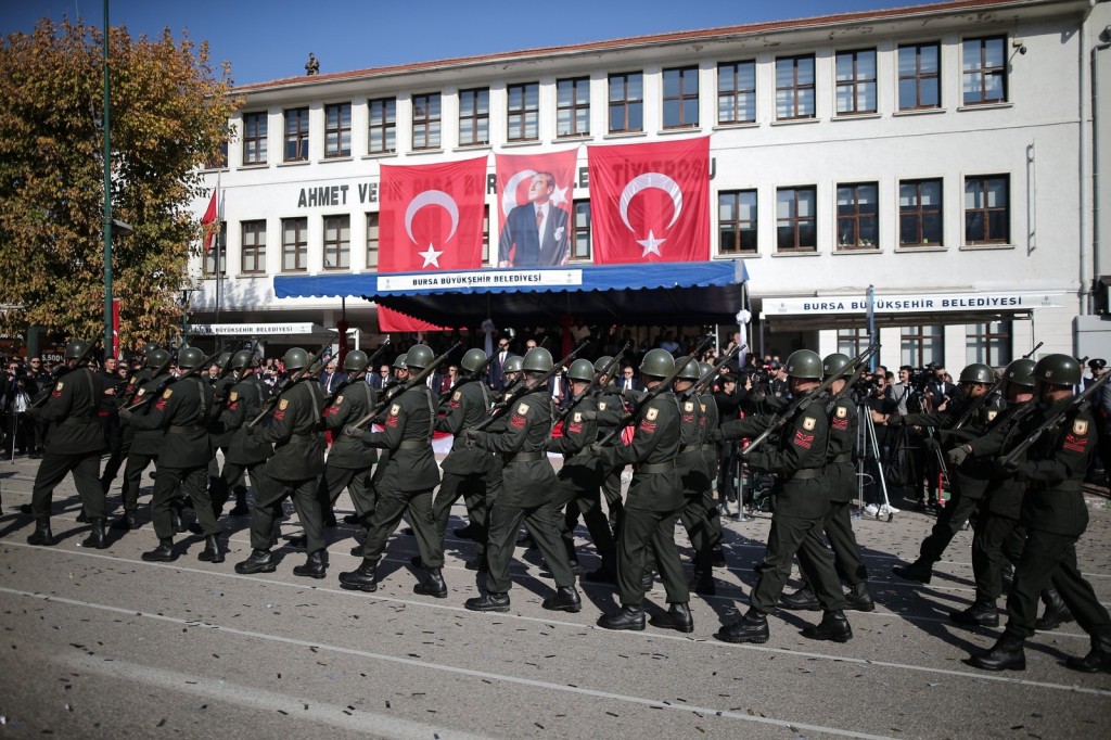 Cumhuriyet'in 99. yılı Bursa'da coşkuyla kutlandı