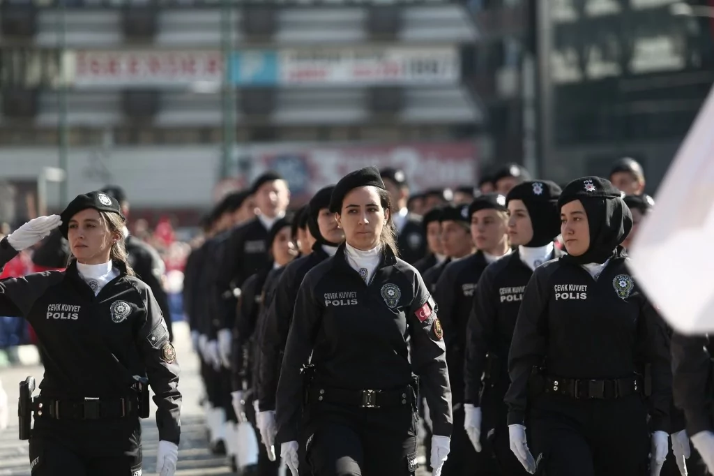 Cumhuriyet'in 99. yılı Bursa'da coşkuyla kutlandı