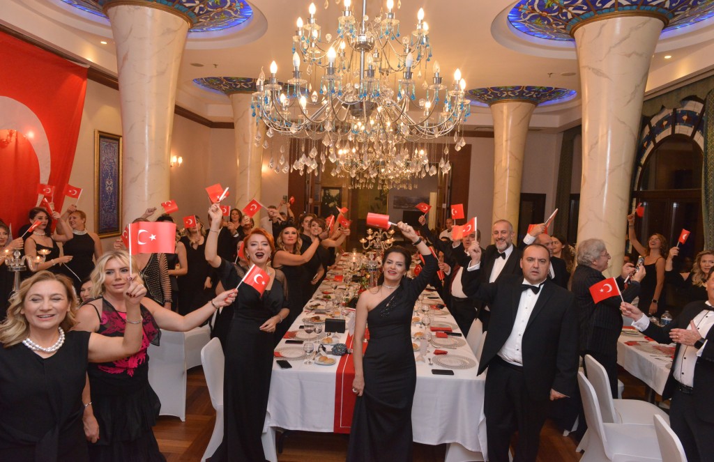 YASAV'dan Cumhuriyet'in 99. yılına görkemli kutlama