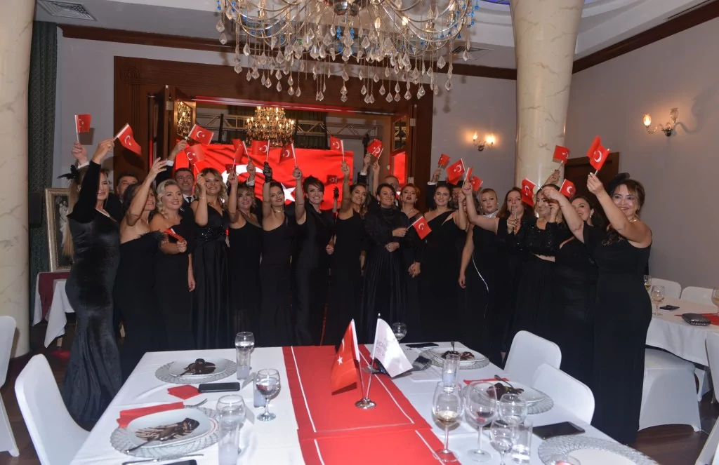 YASAV'dan Cumhuriyet'in 99. yılına görkemli kutlama