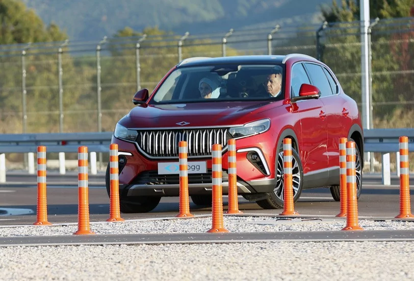 Bursa'da 60 yıllık hayal gerçek oldu! Togg'un ilk aracı banttan indi