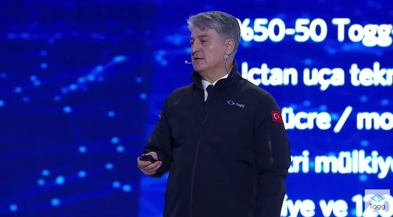 Bursa'da 60 yıllık hayal gerçek oldu! Togg'un ilk aracı banttan indi