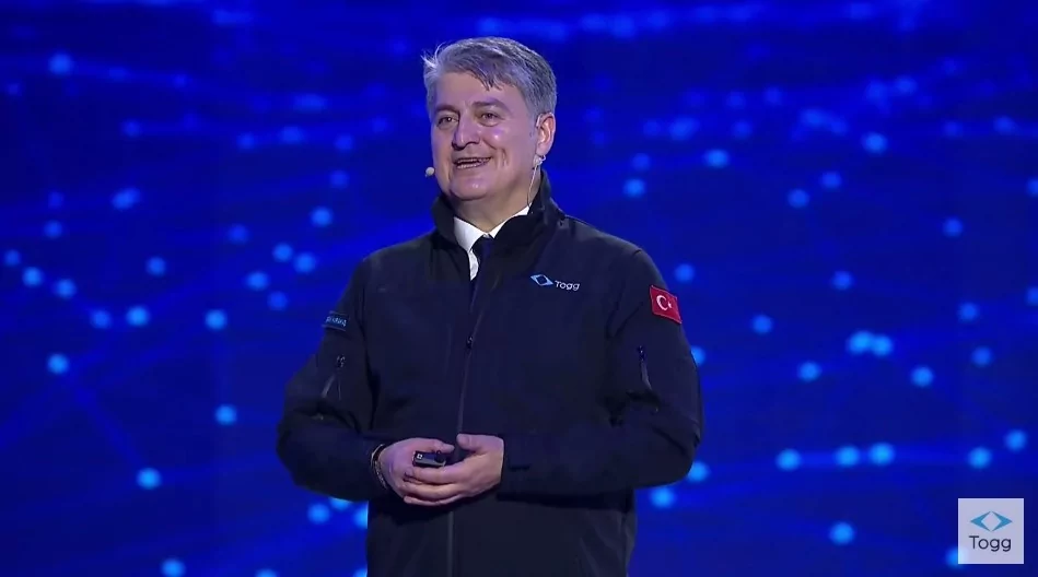 Bursa'da 60 yıllık hayal gerçek oldu! Togg'un ilk aracı banttan indi