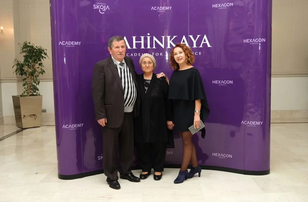 Öğretmenler Günü'nde Görkemli Kutlama