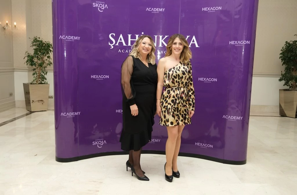 Öğretmenler Günü'nde Görkemli Kutlama