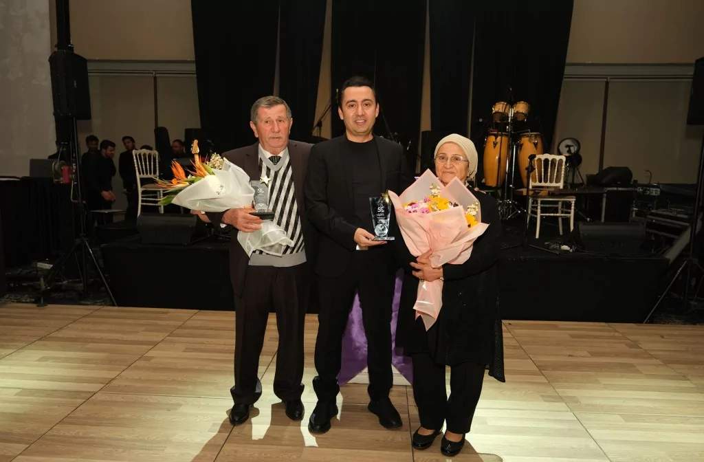 Öğretmenler Günü'nde Görkemli Kutlama