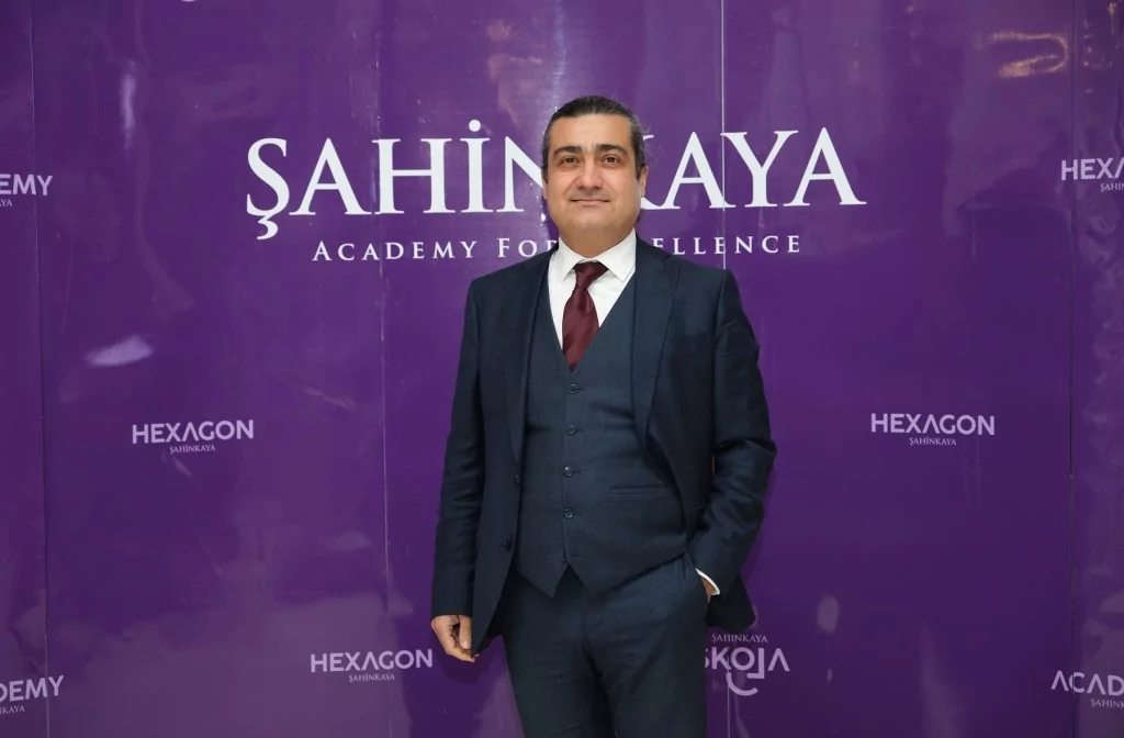 Öğretmenler Günü'nde Görkemli Kutlama