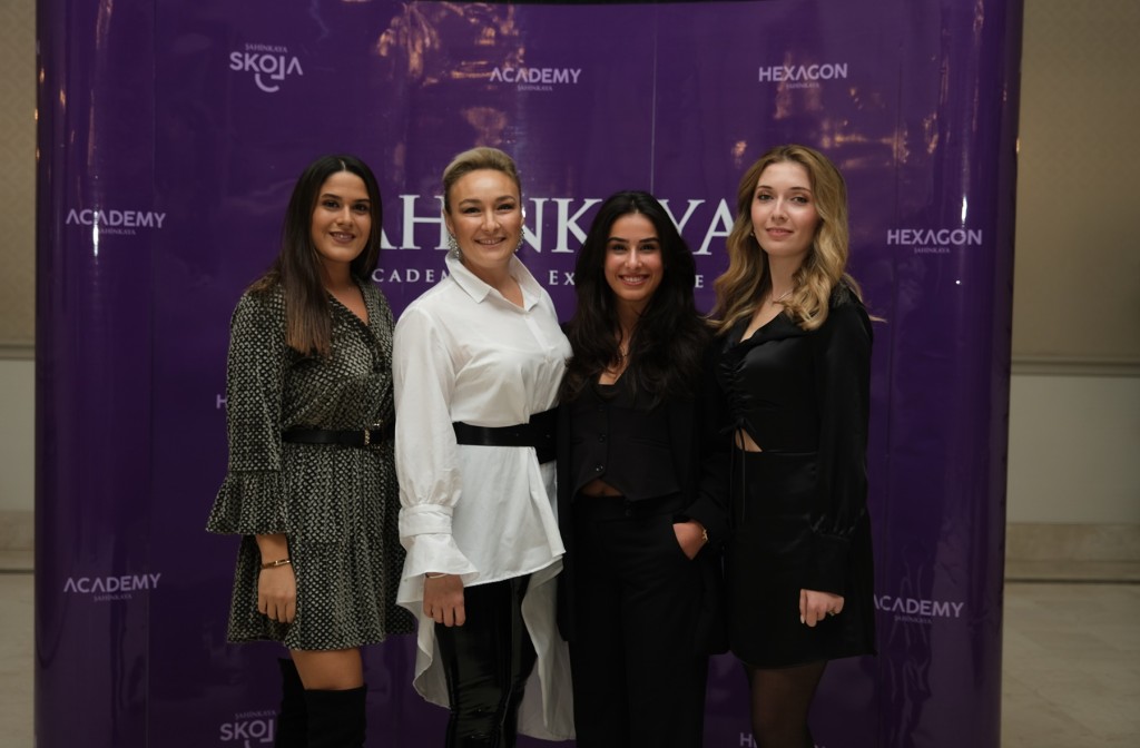 Öğretmenler Günü'nde Görkemli Kutlama