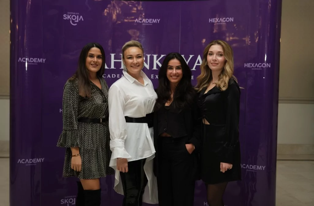 Öğretmenler Günü'nde Görkemli Kutlama