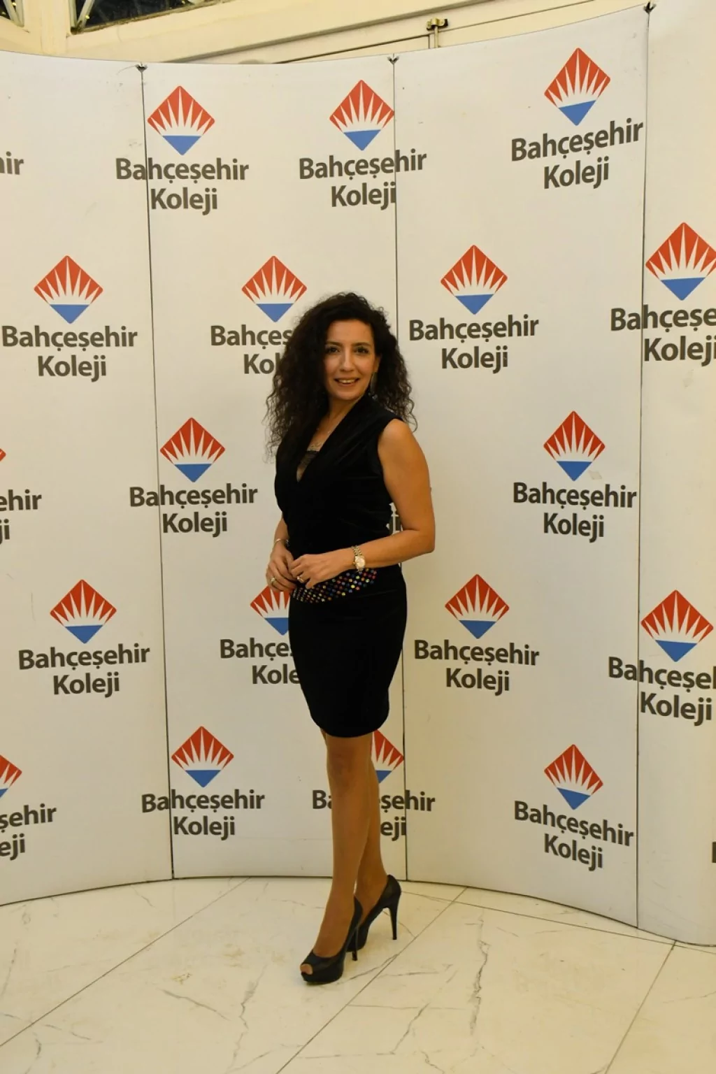 Bahçeşehir Bademli Kampüsü'nde coşkulu öğretmenler günü kutlaması