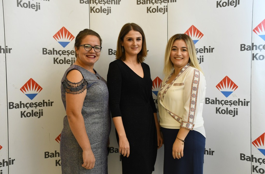 Bahçeşehir Bademli Kampüsü'nde coşkulu öğretmenler günü kutlaması