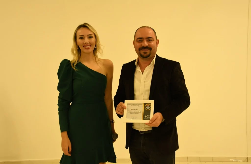 Bahçeşehir Bademli Kampüsü'nde coşkulu öğretmenler günü kutlaması